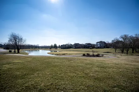 112 Clubhouse Dr, Georgetown, KY 40324