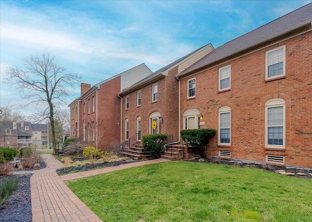 236 Chippendale Cir, Lexington, KY 40517