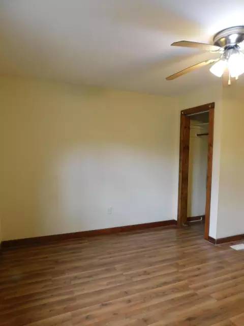 Bedroom - 146 Bailey Loop, Loyall, KY 40854 photo 5 of 14