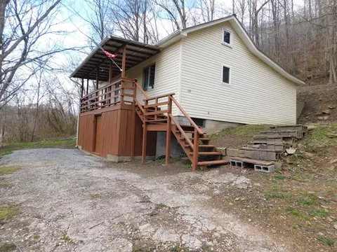 Exterior - 146 Bailey Loop, Loyall, KY 40854 photo 5 of 7