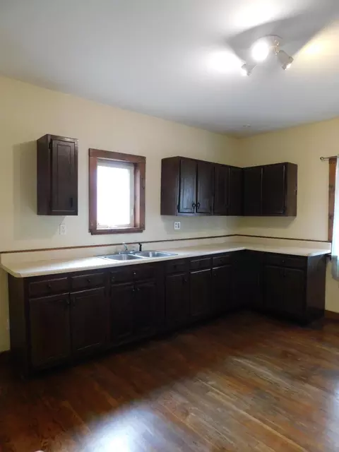 Kitchen - 146 Bailey Loop, Loyall, KY 40854 photo 2 of 3