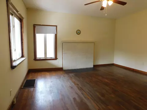 Bedroom - 146 Bailey Loop, Loyall, KY 40854 photo 3 of 14