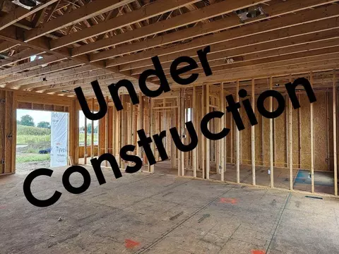 1200 Shelby St, Junction City, KY 40440