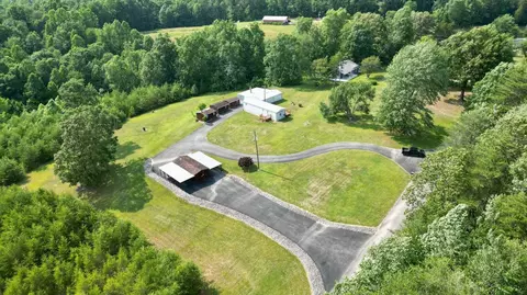 597 Gentry Mill Rd, Columbia, KY 42728