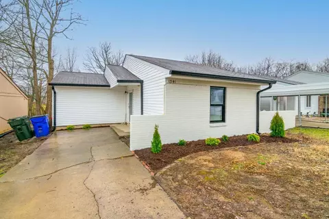 1341 Grafton Dr, Lexington, KY 40515