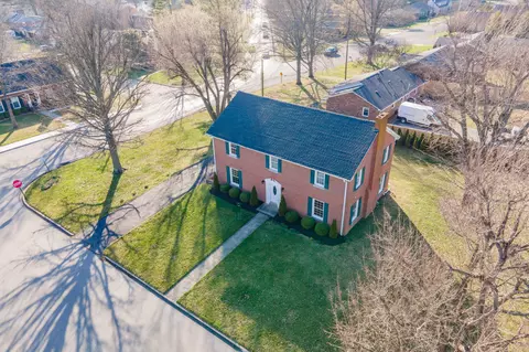 102 Longview Dr, Richmond, KY 40475