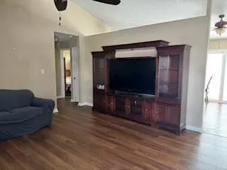 Living - 107 Thomas Ln, Georgetown, KY 40324 photo 1 of 1