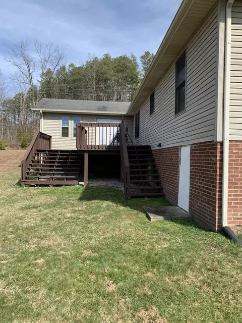 Exterior - 20 Trammell Ln, Corbin, KY 40701 photo 6 of 16