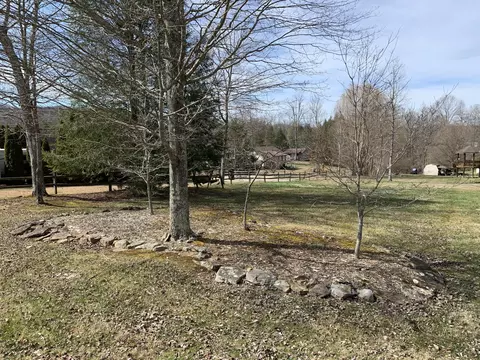 Exterior - 20 Trammell Ln, Corbin, KY 40701 photo 9 of 16