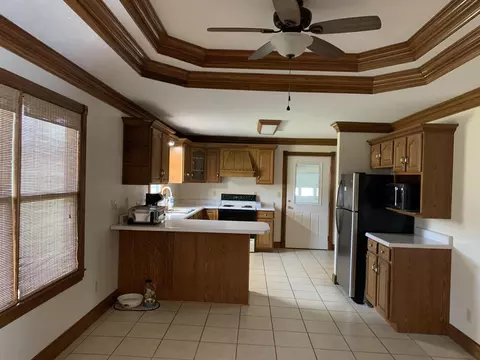 Kitchen - 20 Trammell Ln, Corbin, KY 40701 photo 8 of 8