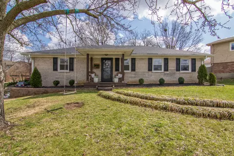 400 Plainview Rd, Lexington, KY 40517