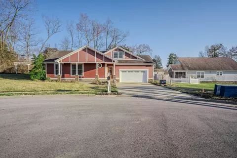 1036 Silverleaf Dr, Lawrenceburg, KY 40342