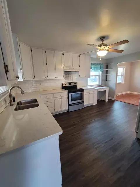 404 E 2nd St, Perryville, KY 40468 photo 4