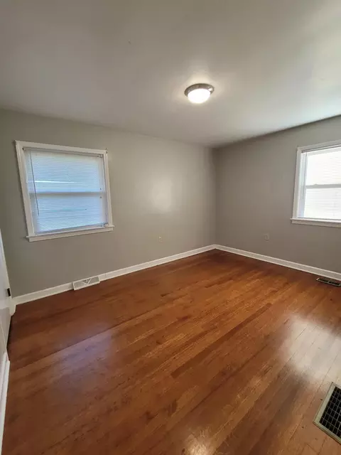 404 E 2nd St, Perryville, KY 40468 photo 12