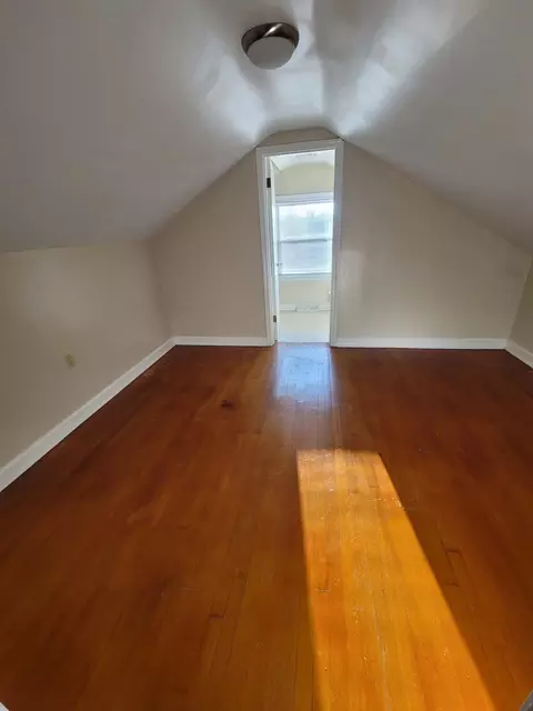 404 E 2nd St, Perryville, KY 40468 photo 9