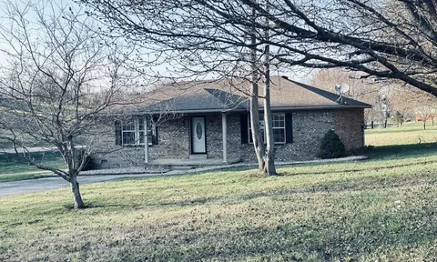 145 Westwood Dr, Berea, KY 40403