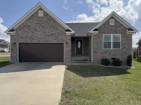 137 Page Dr, Richmond, KY 40475
