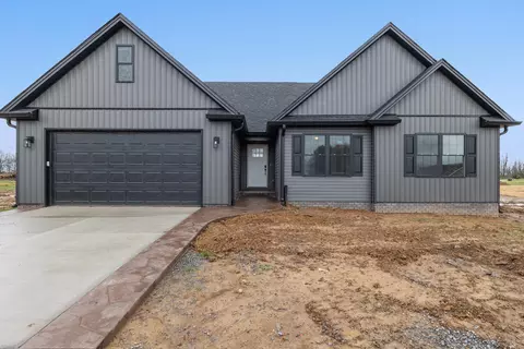 340 Evergreen Cir, Danville, KY 40422