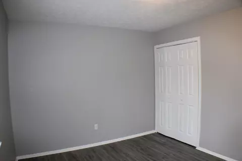 114 E Rochester Ave, Middlesboro, KY 40965 photo 4