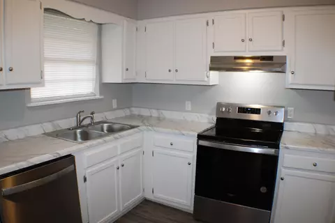 114 E Rochester Ave, Middlesboro, KY 40965 photo 12