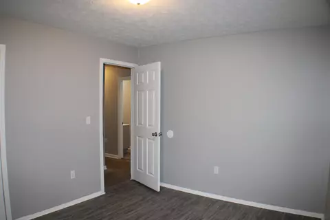 114 E Rochester Ave, Middlesboro, KY 40965 photo 5