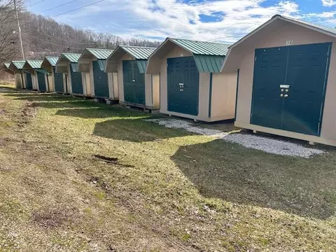 5986 Highway 421, Mckee, KY 40447