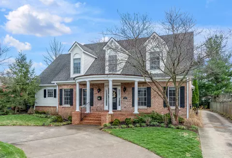 528 Chinoe Rd, Lexington, KY 40502