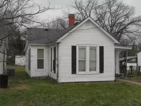 313 Short St, Lebanon, KY 40033