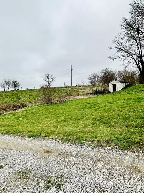 1500 Horan Ln, Springfield, KY 40069 photo 4
