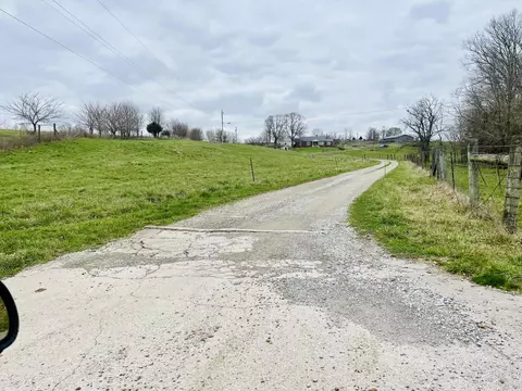 1500 Horan Ln, Springfield, KY 40069 photo 2