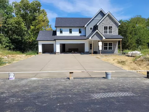 271 Harbor Village Dr, Georgetown, KY 40324