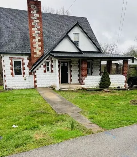 45 Gray St, Allen, KY 41601