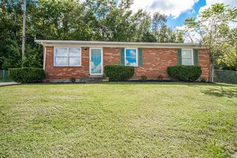 64 Bond Ct, Winchester, KY 40391