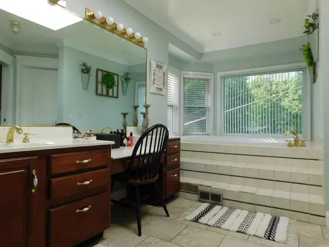 Bath - 1100 Coldiron Hts, Baxter, KY 40806 photo 7 of 23