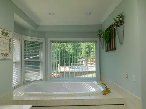 Bath - 1100 Coldiron Hts, Baxter, KY 40806 photo 12 of 23