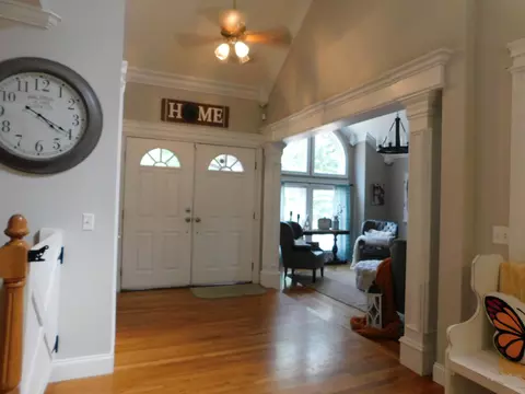 Entry Way - 1100 Coldiron Hts, Baxter, KY 40806 photo 2 of 3