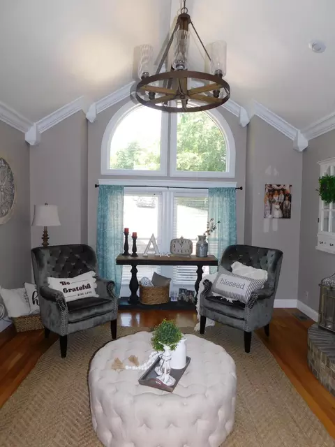 Living - 1100 Coldiron Hts, Baxter, KY 40806 photo 18 of 43