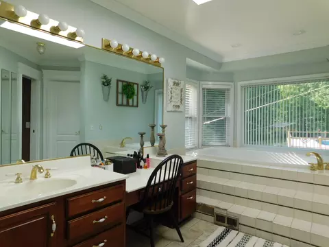 Bath - 1100 Coldiron Hts, Baxter, KY 40806 photo 6 of 23