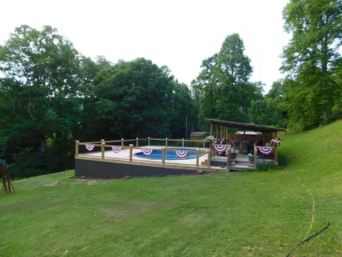 Exterior - 1100 Coldiron Hts, Baxter, KY 40806 photo 8 of 13