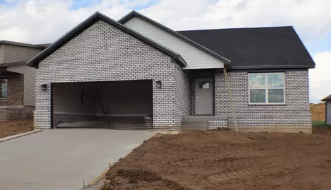 1124 Mission Dr, Richmond, KY 40475