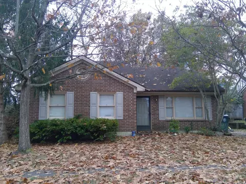 3396 Colonnade Dr, Lexington, KY 40515