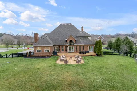 121 Hambrick Dr, Nicholasville, KY 40356