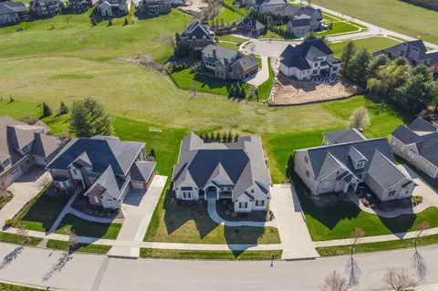 260 Grassland Park, Lexington, KY 40515