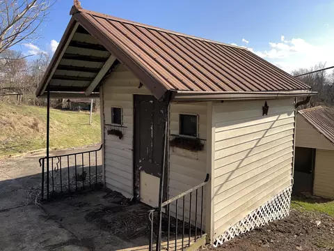 Exterior - 7447 Energy Rd, Ewing, KY 41039 photo 11 of 25