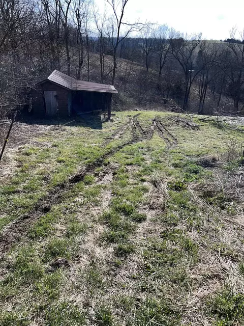Exterior - 7447 Energy Rd, Ewing, KY 41039 photo 8 of 25