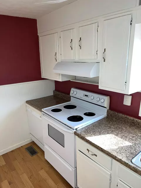 Kitchen - 7447 Energy Rd, Ewing, KY 41039 photo 2 of 3