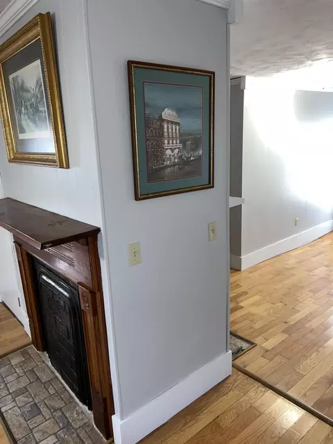Entry Way - 7447 Energy Rd, Ewing, KY 41039 photo 4 of 4