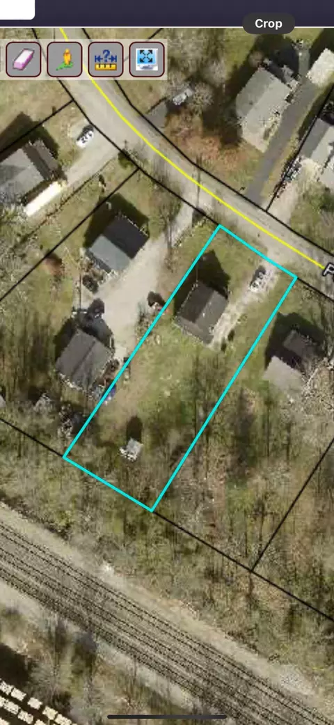 77 Poplar Ave, Burnside, KY 42519 photo 2
