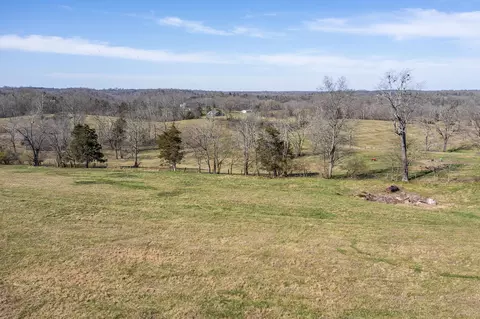 433 Bowman Rd, Versailles, KY 40383 photo 4