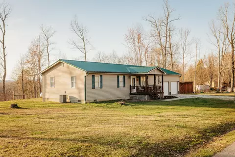 1237 Tom Stamper Rd, Frenchburg, KY 40322